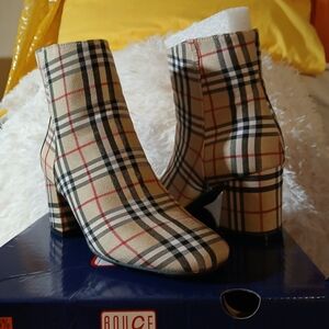 Rouge Checkered Ankle Boots in Beige and Black